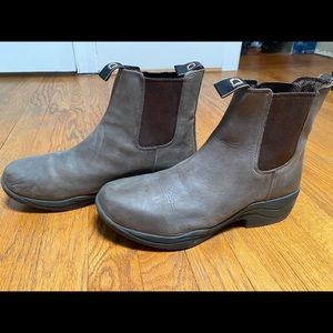 Dublin Chelsea Boots Brown Size 9.5